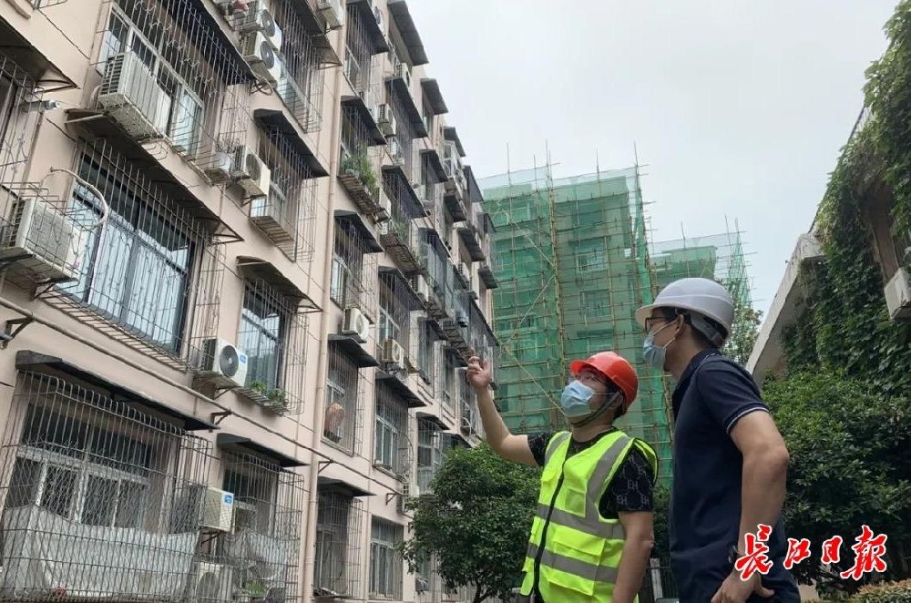 早安武漢｜羨慕！連抽油煙機都幫洗了……武漢這個區(qū)54個老舊小區(qū)進場改造
